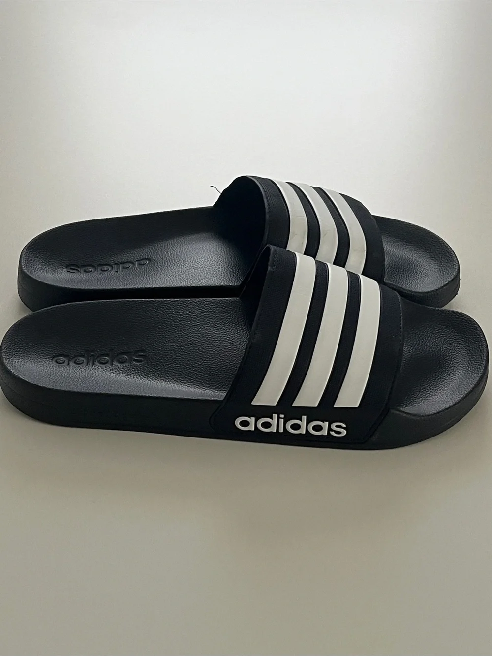 NEW Adidas SLIDE Soccer Shower Sandals Mens 11 Black White Beach Gym